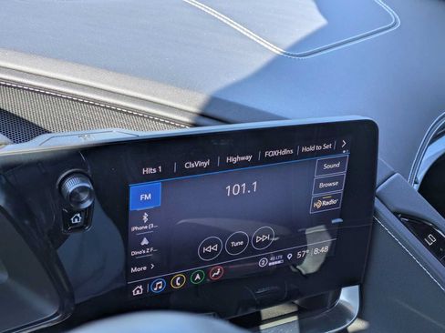 Used 2022 Chevrolet Corvette Stingray Preferred Conv w/ Z51 Performance Package RWD image 26