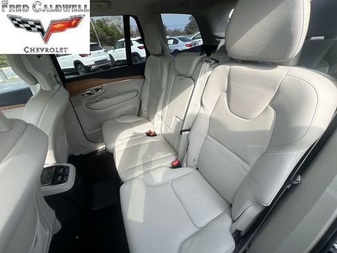 Used 2022 Volvo XC90 T8 Inscription Expression w/ Advanced Package image 25
