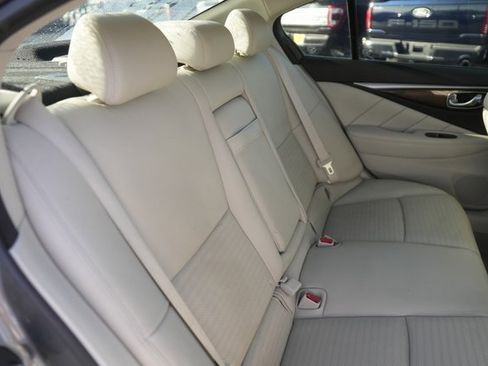 Used 2014 INFINITI Q50 Sport w/ Deluxe Touring Package image 17