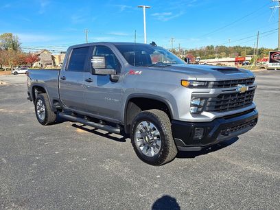 Used 2025 Chevrolet Silverado 2500 Custom w/ Custom Value Package