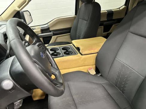 Used 2019 Ford F150 XLT w/ Equipment Group 302A Luxury AWD/4WD image 10