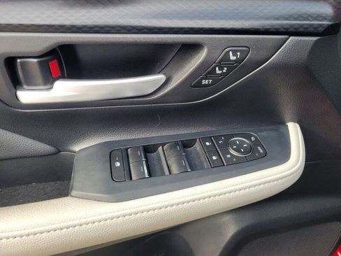 Used 2025 Toyota Grand Highlander AWD Hybrid image 14