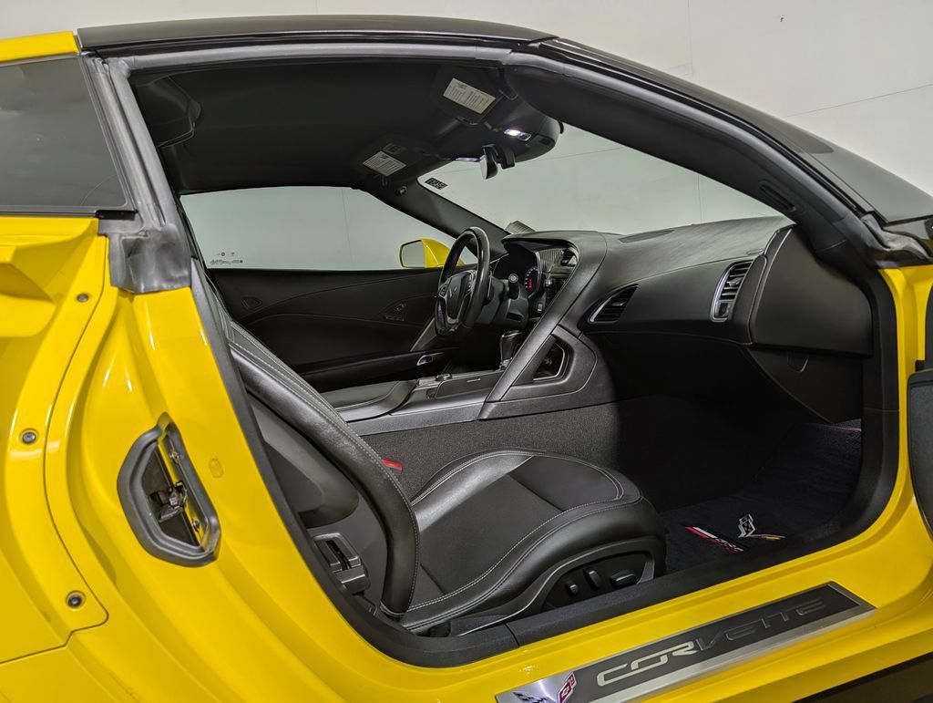 Used 2019 Chevrolet Corvette Grand Sport RWD image 14