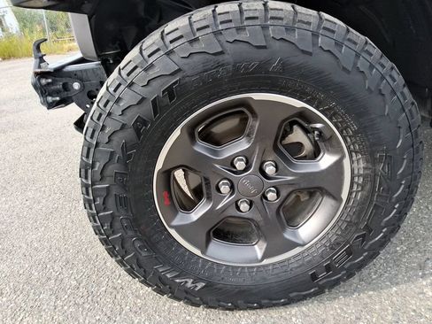 Used 2021 Jeep Gladiator Rubicon AWD/4WD image 10