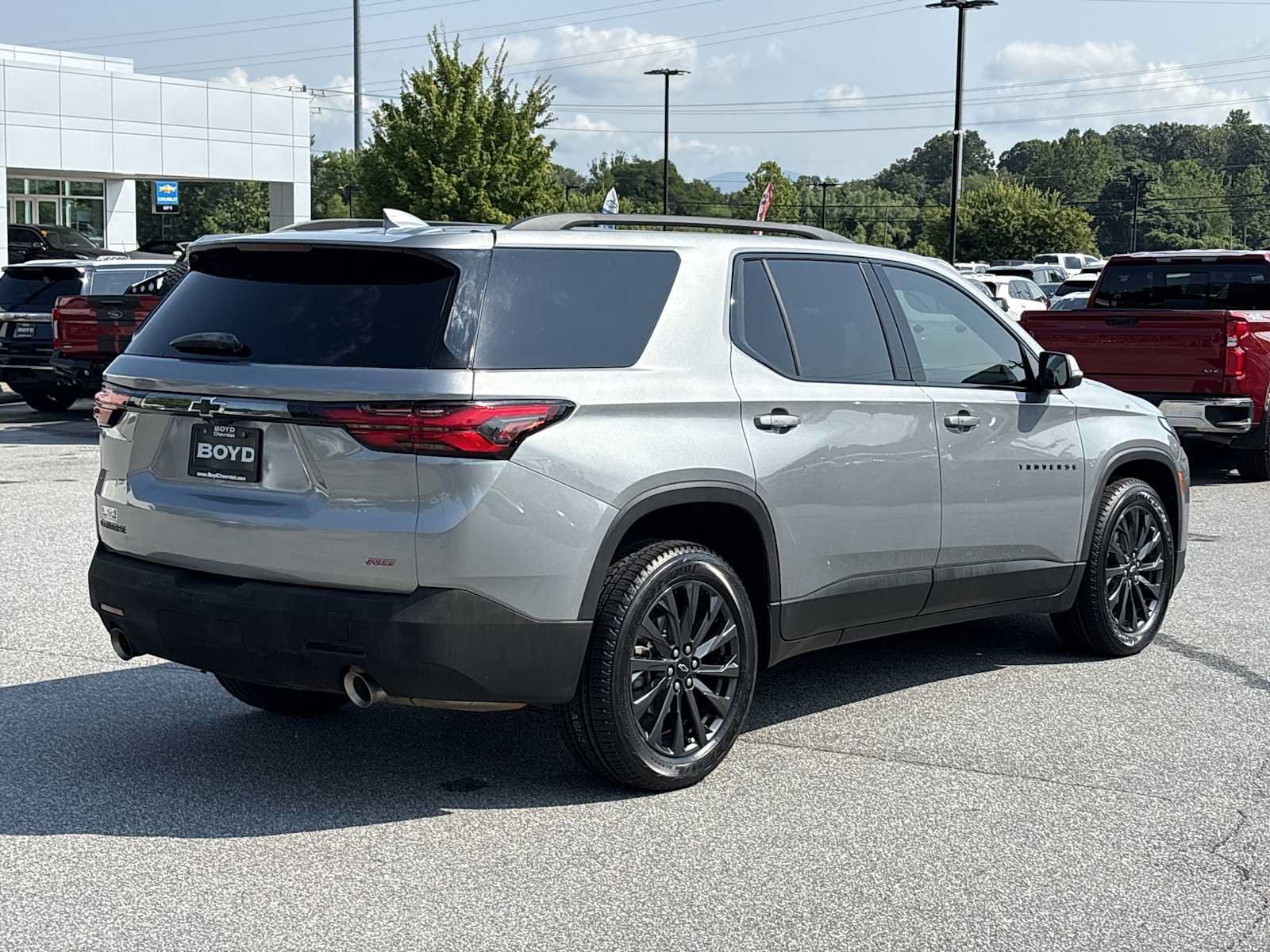 Used 2023 Chevrolet Traverse RS AWD/4WD image 6