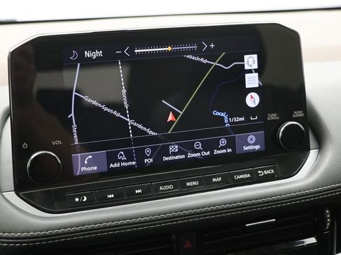 Used 2023 Nissan Rogue SL w/ SL Premium Package image 23