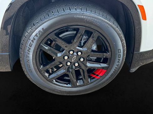 Used 2023 Chevrolet Traverse Premier w/ Redline Edition AWD/4WD image 13
