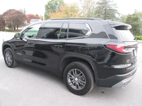 Certified 2025 GMC Acadia Elevation image 3