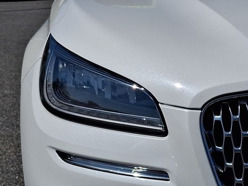 Certified 2022 Lincoln Corsair AWD w/ Equipment Group 101A image 10