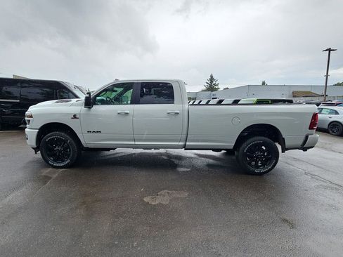 New 2026 RAM 2500 Laramie w/ Night Edition AWD/4WD image 4