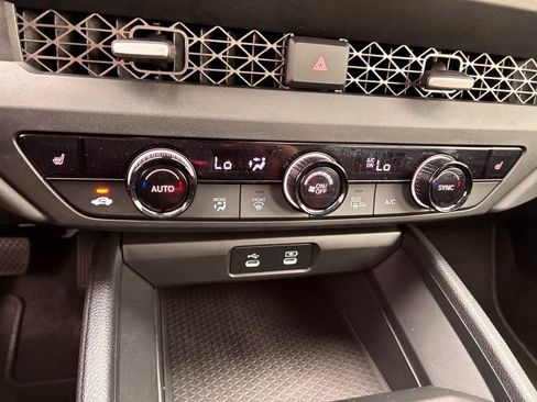 Used 2025 Honda Accord SE image 34