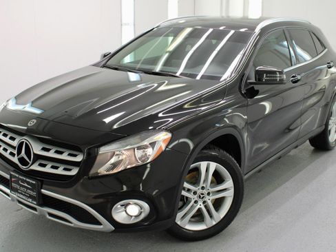 Used 2019 Mercedes-Benz GLA 250 image 2