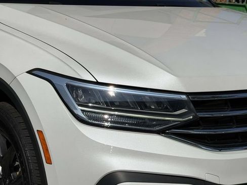 Certified 2023 Volkswagen Tiguan SE AWD/4WD image 10