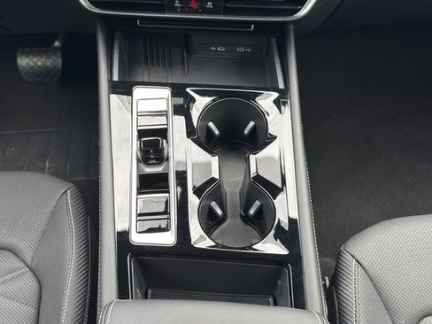 Certified 2026 Volkswagen Atlas Cross Sport SE FWD image 18