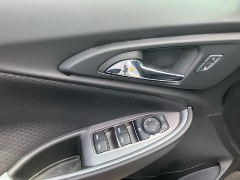 Used 2024 Chevrolet Malibu RS w/ LPO, Floor Liner Package FWD image 11