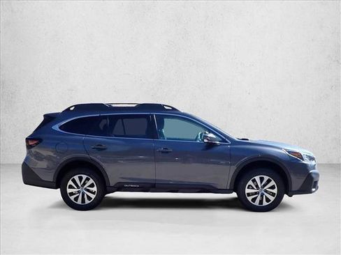 Used 2022 Subaru Outback Premium AWD/4WD image 5