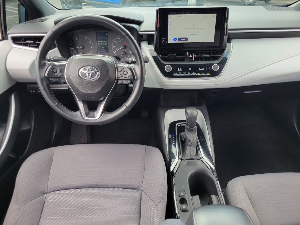 Used 2023 Toyota Corolla SE w/ SE Premium Package FWD image 4