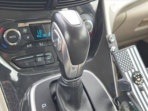 Used 2016 Ford C-MAX SEL w/ Equipment Group 302A FWD image 12