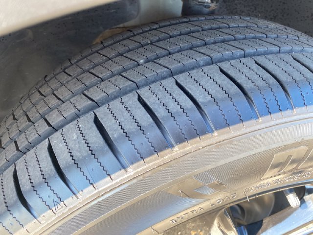 Used 2025 Chevrolet Trax ACTIV w/ Sunroof Package FWD image 24