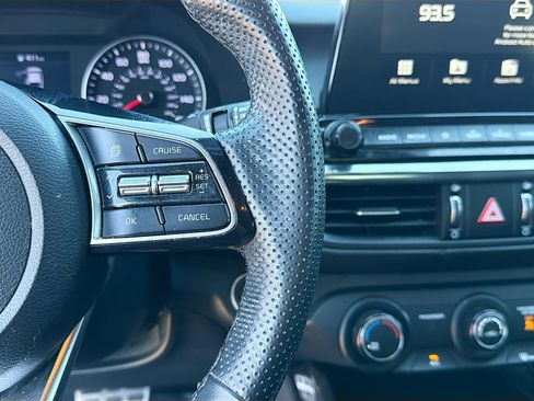 Used 2020 Kia Forte GT-Line image 34