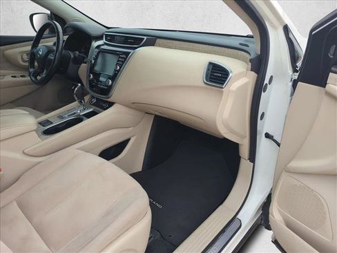 Used 2019 Nissan Murano SV w/ Premium Package image 22