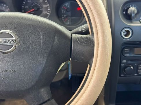 Used 2002 Nissan Frontier XE image 23