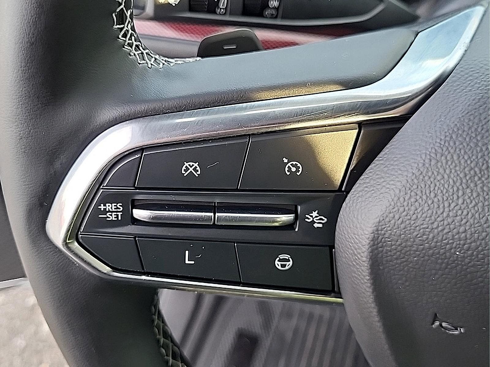 Used 2024 Chevrolet Traverse Z71 w/ Enhanced Driving Package AWD/4WD image 18