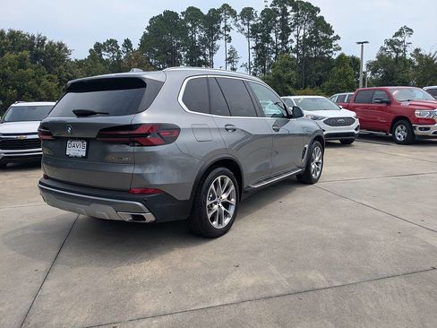 Used 2026 BMW X5 xDrive40i AWD/4WD image 3