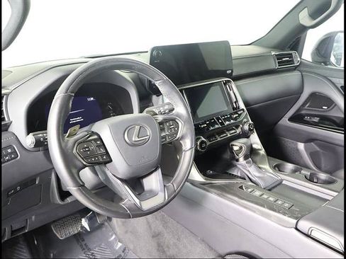 Used 2023 Lexus LX 600 4WD w/ Appearance Package image 6