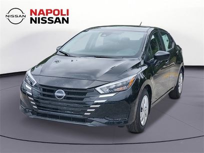 New 2025 Nissan Versa S w/ Trunk Package