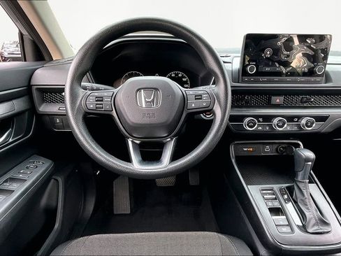 Certified 2025 Honda CR-V LX image 9