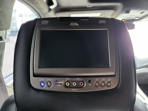 Used 2015 Cadillac Escalade ESV Platinum AWD/4WD image 20