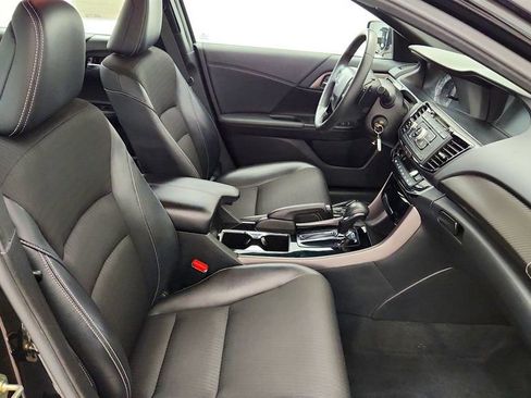 Used 2016 Honda Accord Sport image 24