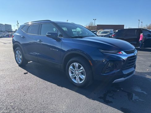 Used 2022 Chevrolet Blazer LT image 3
