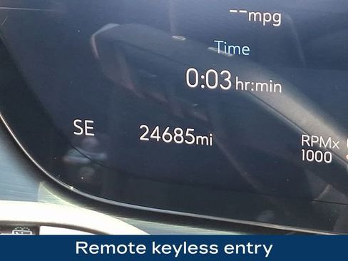 Used 2025 Buick Envision Preferred AWD/4WD image 6