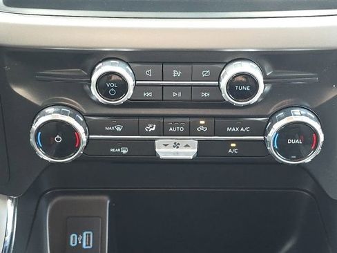 Used 2024 Ford F150 XLT w/ Mobile Office Package image 32