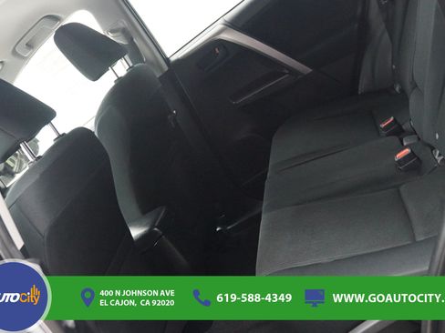 Used 2016 Toyota RAV4 LE FWD image 14