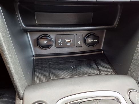 Used 2021 Hyundai Kona Limited AWD/4WD image 9