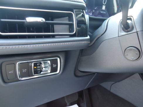 Used 2026 Lincoln Aviator AWD w/ Jet Appearance Package image 14