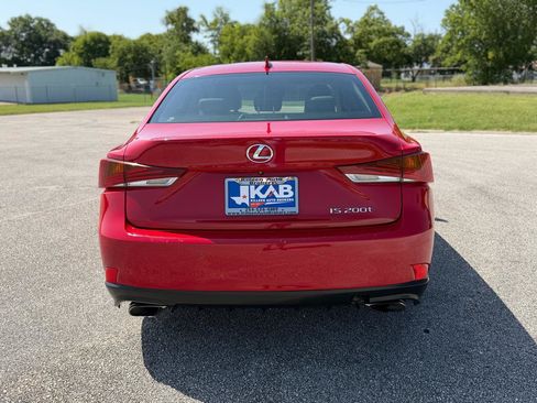 Used 2017 Lexus IS 200t w/ Navigation System Package RWD image 4