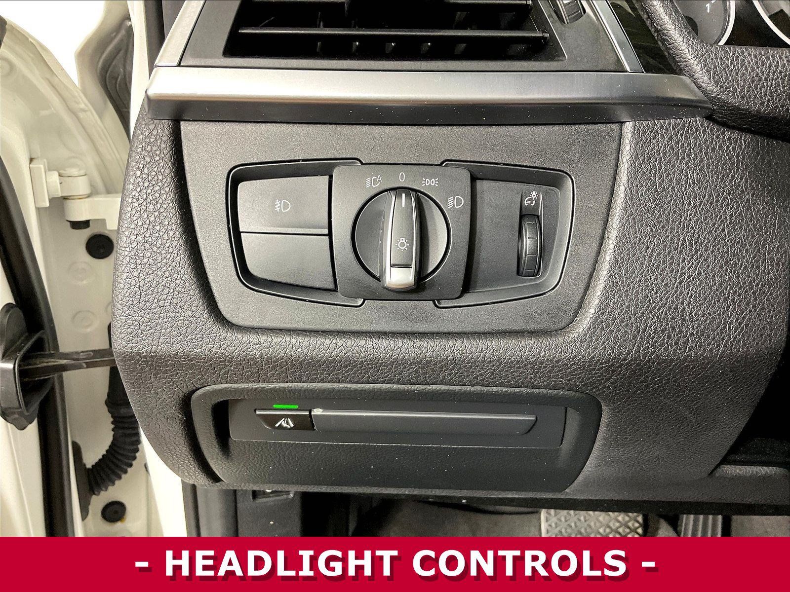 Used 2018 BMW 330i xDrive Sedan AWD/4WD image 37