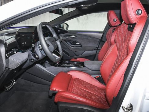 Used 2025 Audi S6 e-tron Prestige w/ 21" Black Optic Package image 58