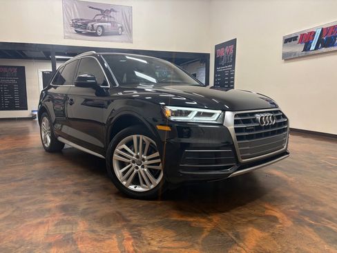 Used 2019 Audi Q5 2.0T Premium Plus AWD/4WD image 1