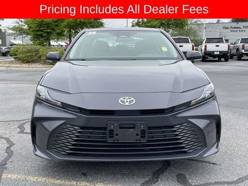 Used 2025 Toyota Camry LE FWD image 8