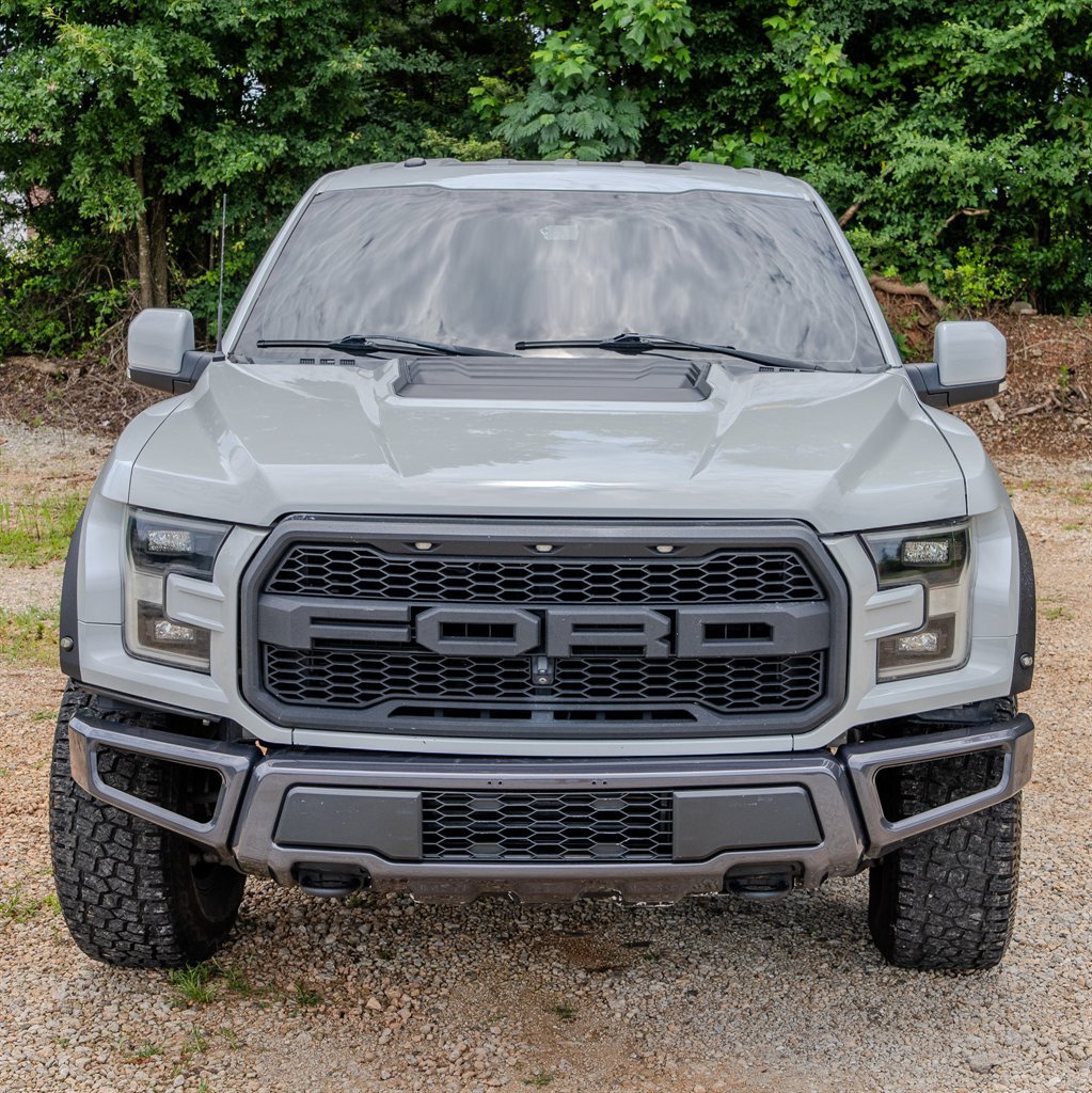 Used 2017 Ford F150 Raptor w/ Equipment Group 802A Luxury AWD/4WD image 8