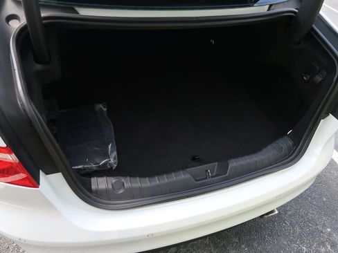 Used 2017 Jaguar XF Prestige image 19