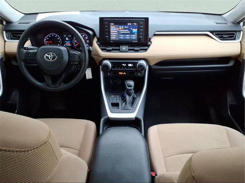 Used 2020 Toyota RAV4 LE image 21