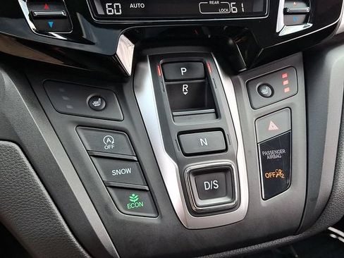 Used 2025 Honda Odyssey EX-L image 16