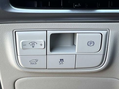 New 2026 Hyundai Tucson Limited image 28