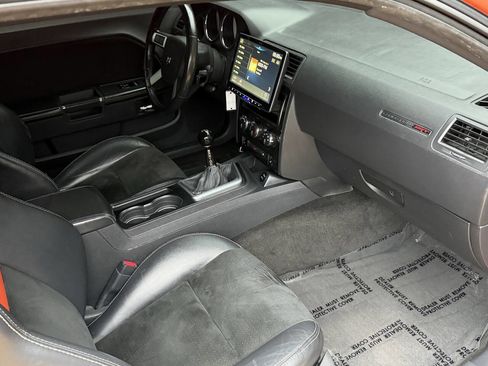 Used 2009 Dodge Challenger SRT8 w/ SRT Option Group II image 19